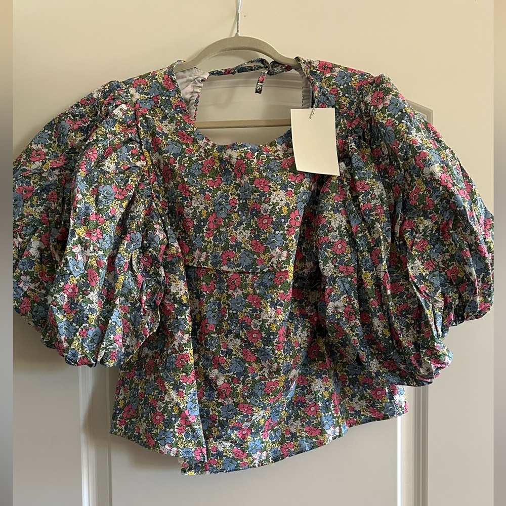 NWT-Floral Boutique Top